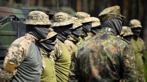 چالش های ناتو برای آموزش نظامیان اوکراین از کمبود مترجم تا پهپادهای دردسرساز