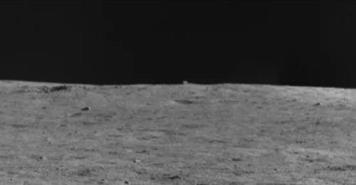کاوشگر چینی مکعب مرموز روی ماه را بررسی می کند