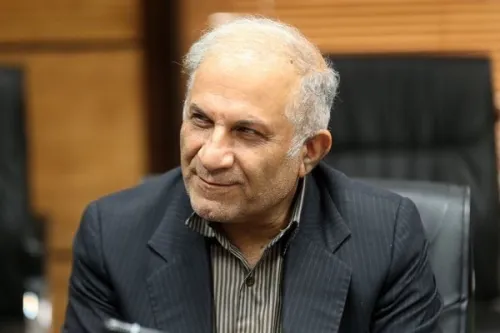 لزوم تشکیل قرارگاه اقتصاد مقاومتی نوسازی صنایع با رویکرد دانش بنیان